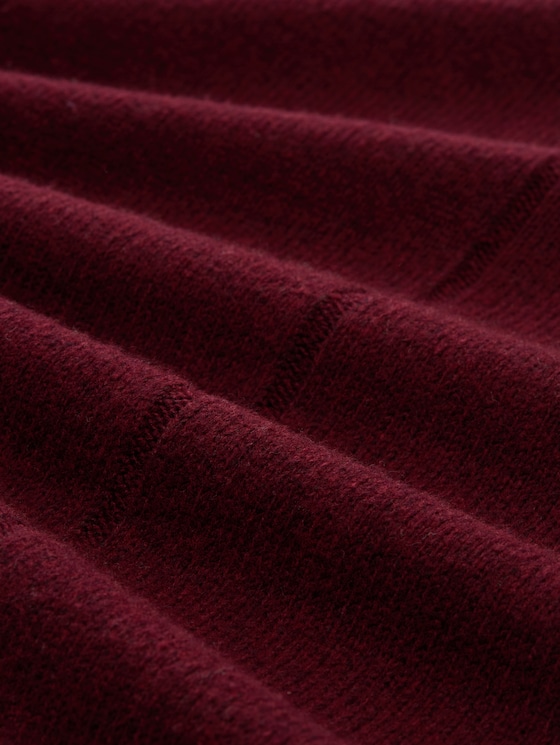 Cosy knitted jumper with a stand-up collar - preppy plum melange