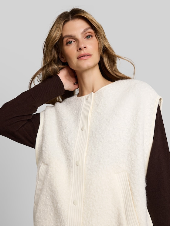 Cape-style teddy vest - Whisper White