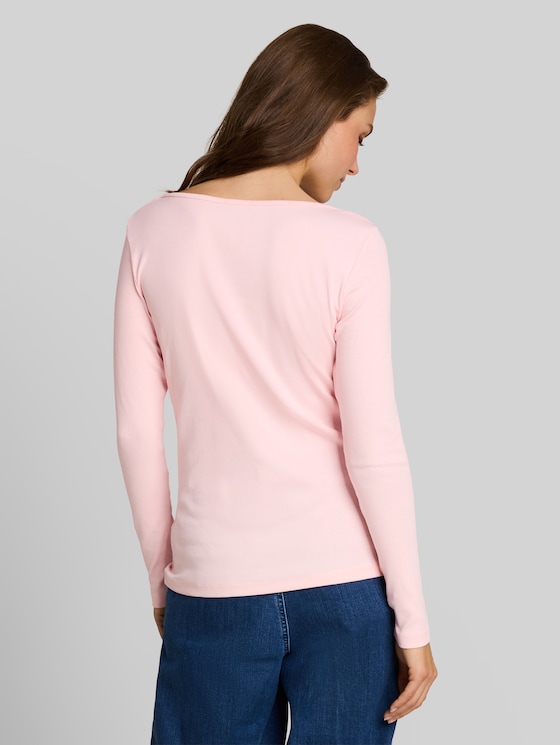 Slim-fit long-sleeved top with a boat neck - light pastel pink