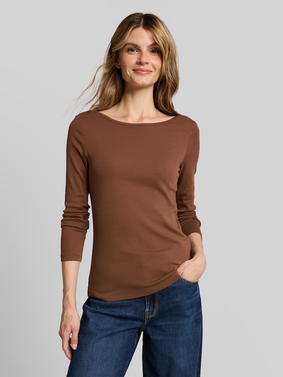 Slim-fit long-sleeved top with a boat neck - camel