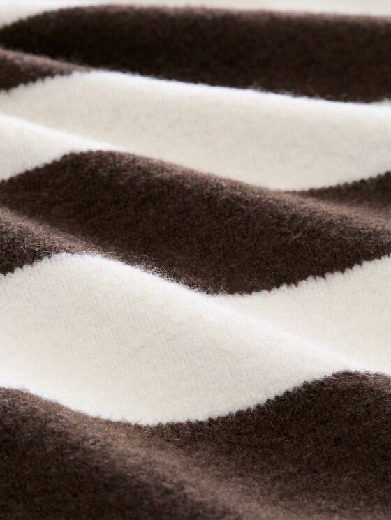 Cosy cardigan with wool blend - big brown white stripe