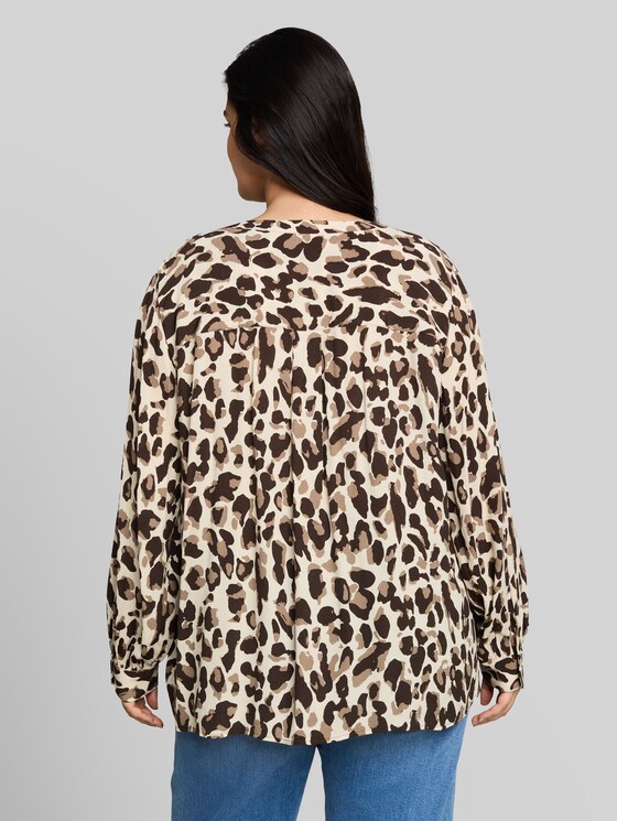 Plus Size - viscose blouse - brown beige leo print