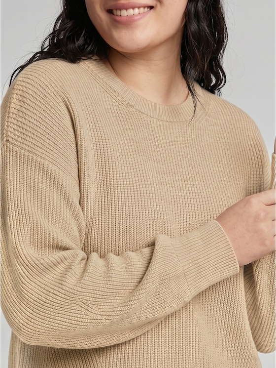 Plus Size - oversized knitted jumper with a round neckline - gravel beige melange