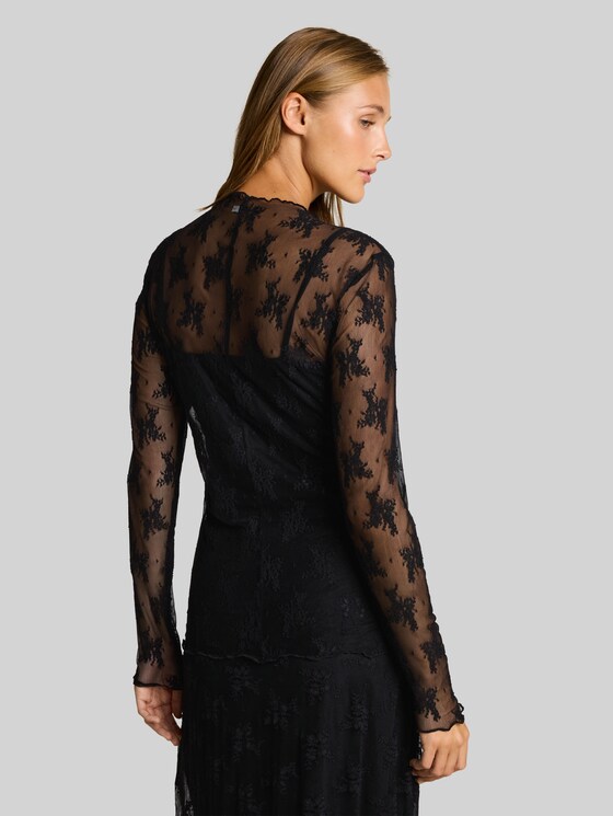 Slim-fit long-sleeved top in lace - deep black
