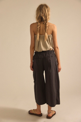 Telluride Wide-Leg Crop Pull-On Solid Pants
