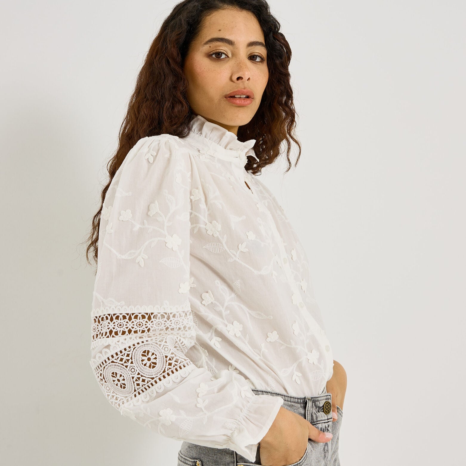 Chemise brodée détails ajourés femme - ECRU