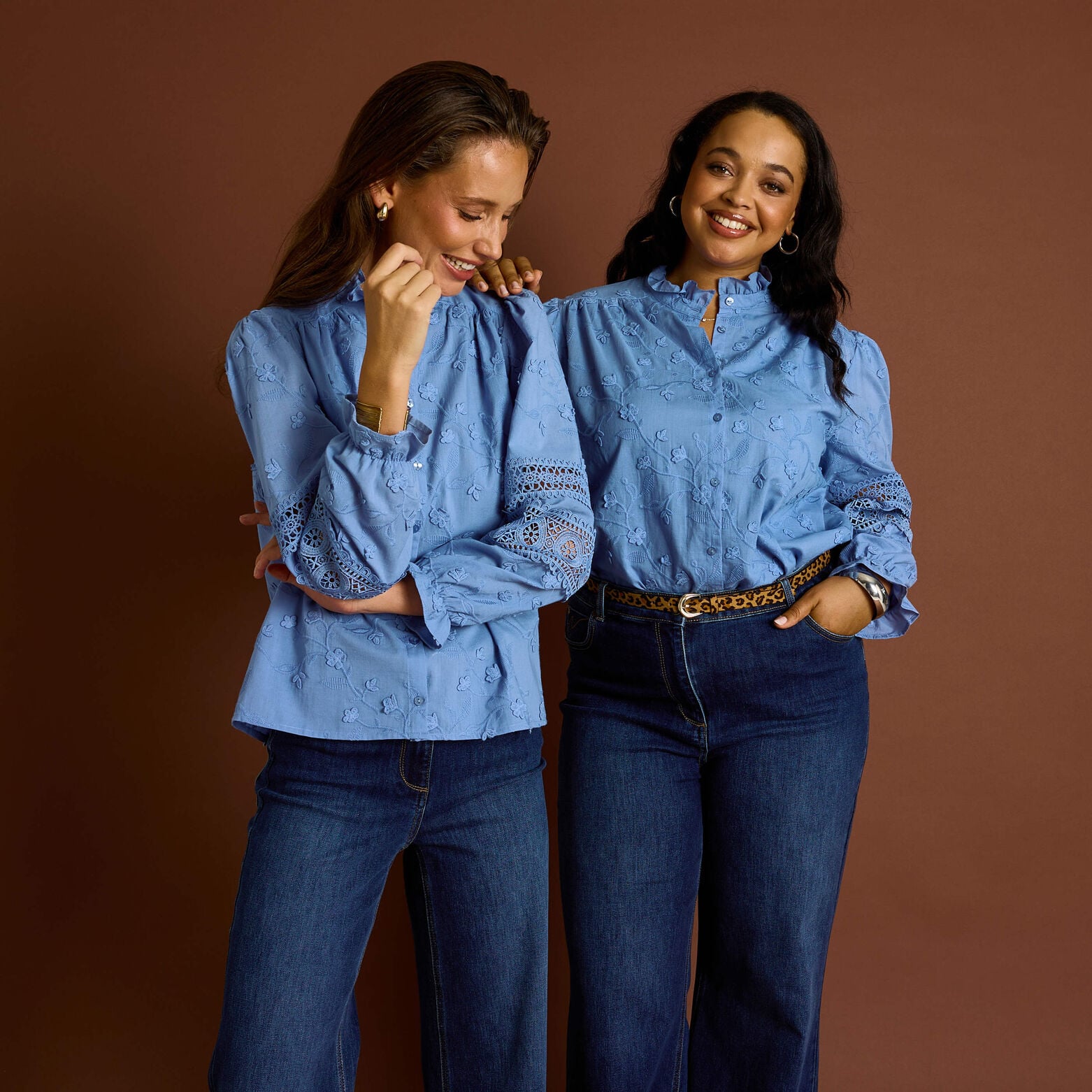 Chemise brodée détails ajourés femme - BLEU