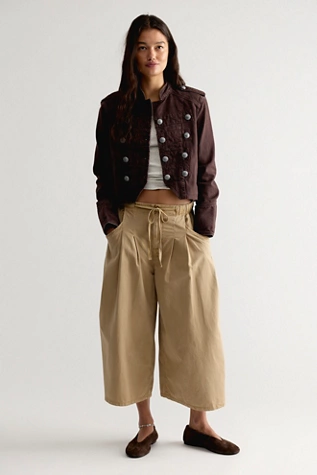 Telluride Wide-Leg Crop Pull-On Solid Pants