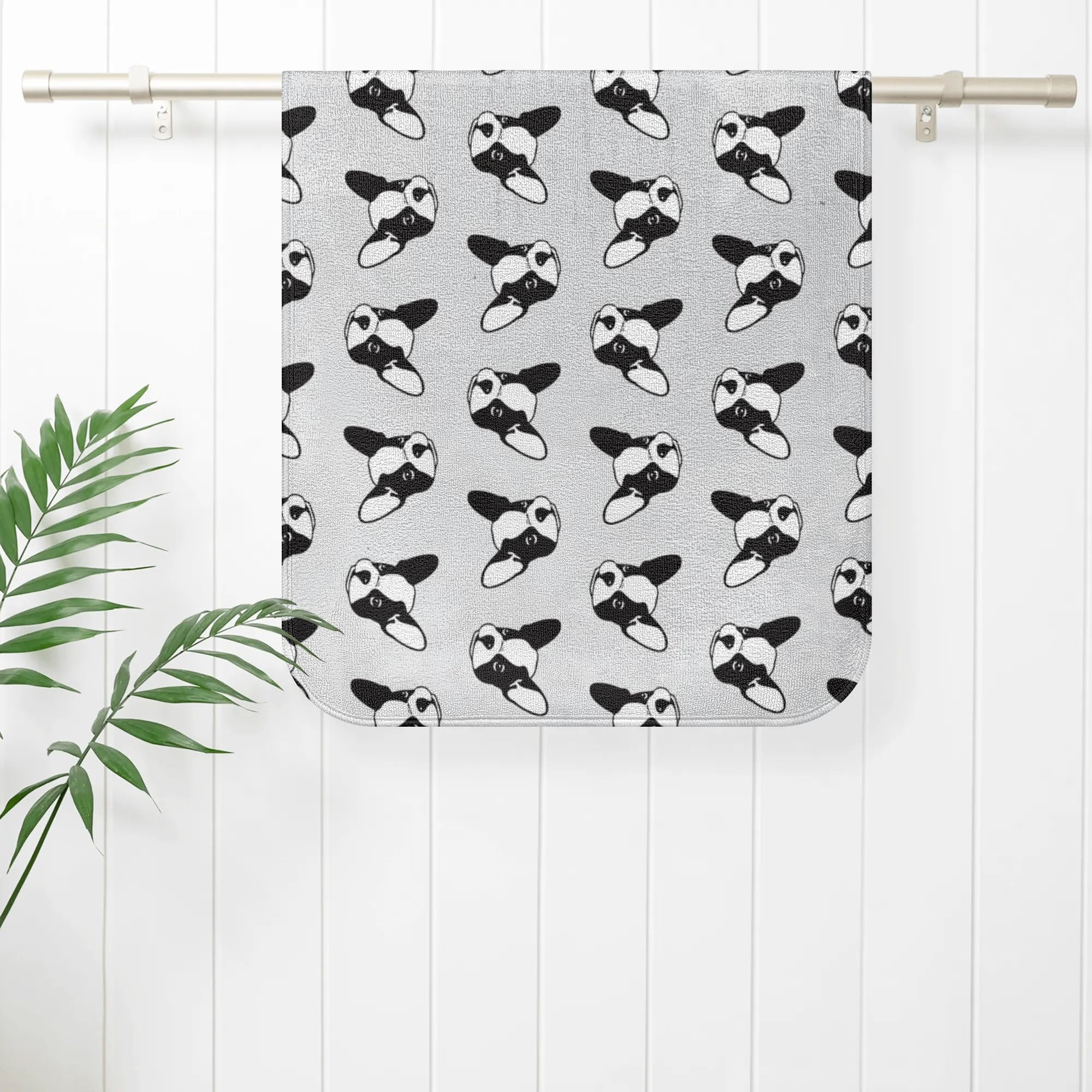 Lola - Towel for Frenchie Enthusiasts Gifts for Frenchies-fadou