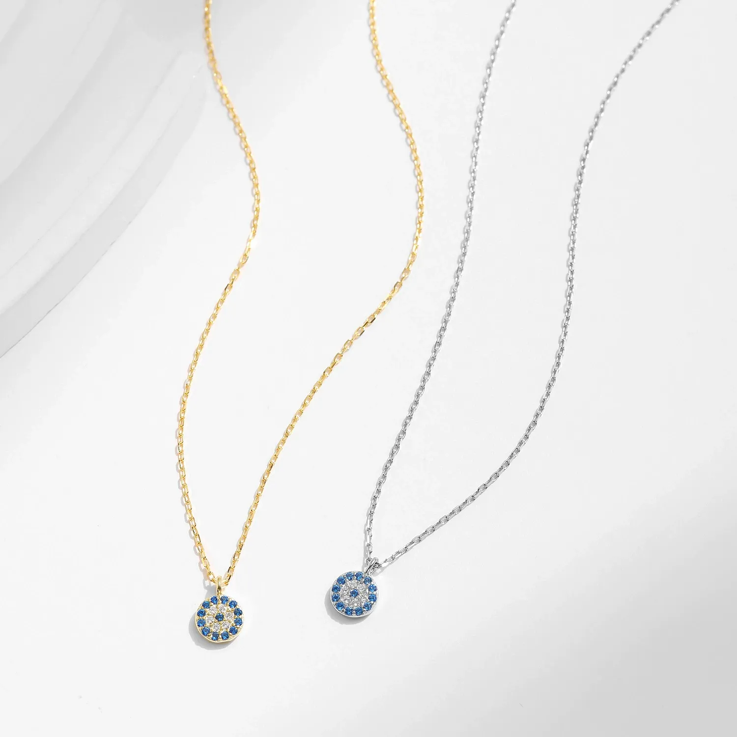 KIVELLUNE Estelle Blue Evil Eye Moissanite Necklace product image 3
