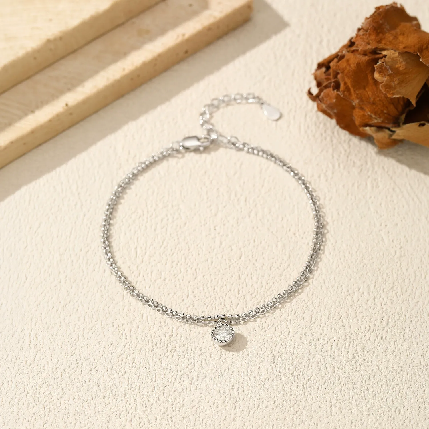 KIVELLUNE Caelia Layered Moissanite Bracelet product image 3
