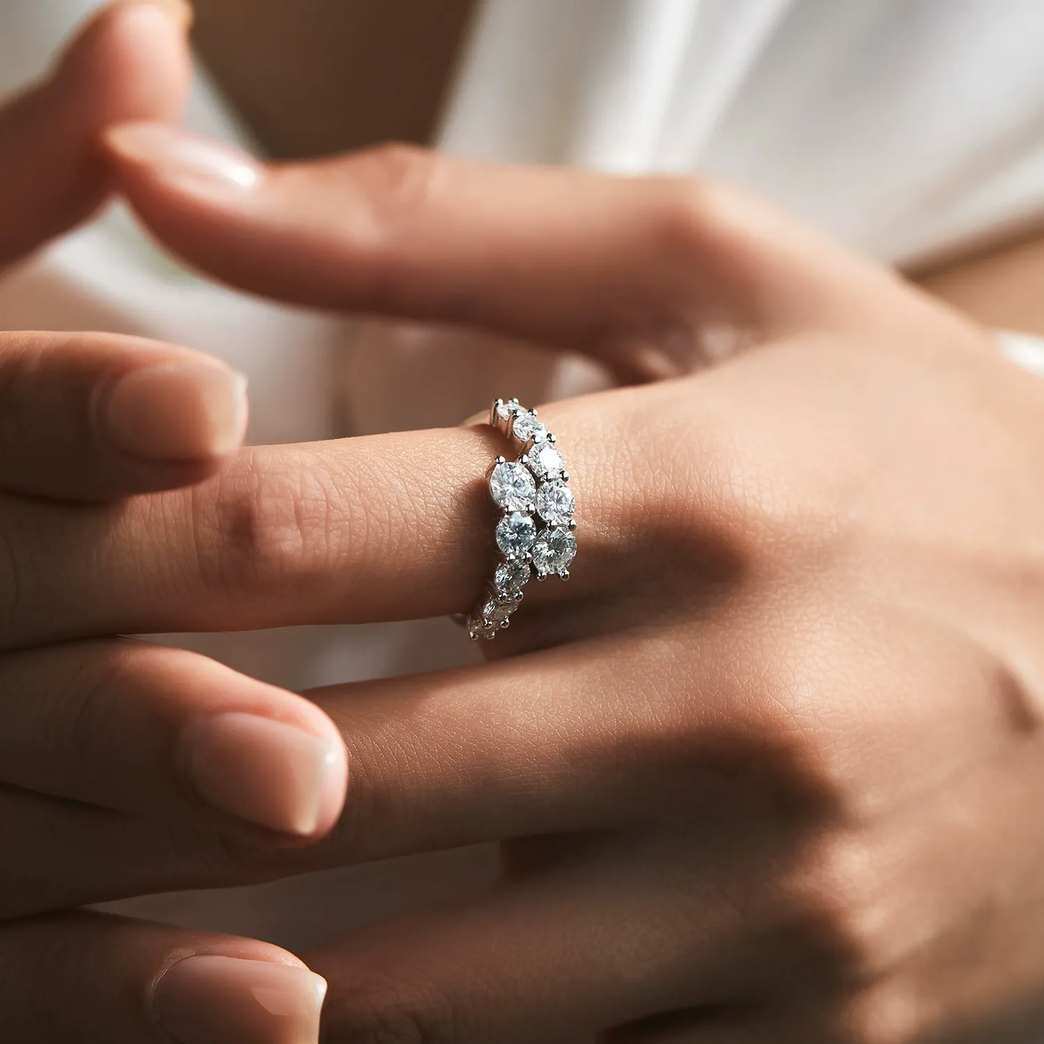 KIVELLUNE Caelia Moissanite Ring product image 2