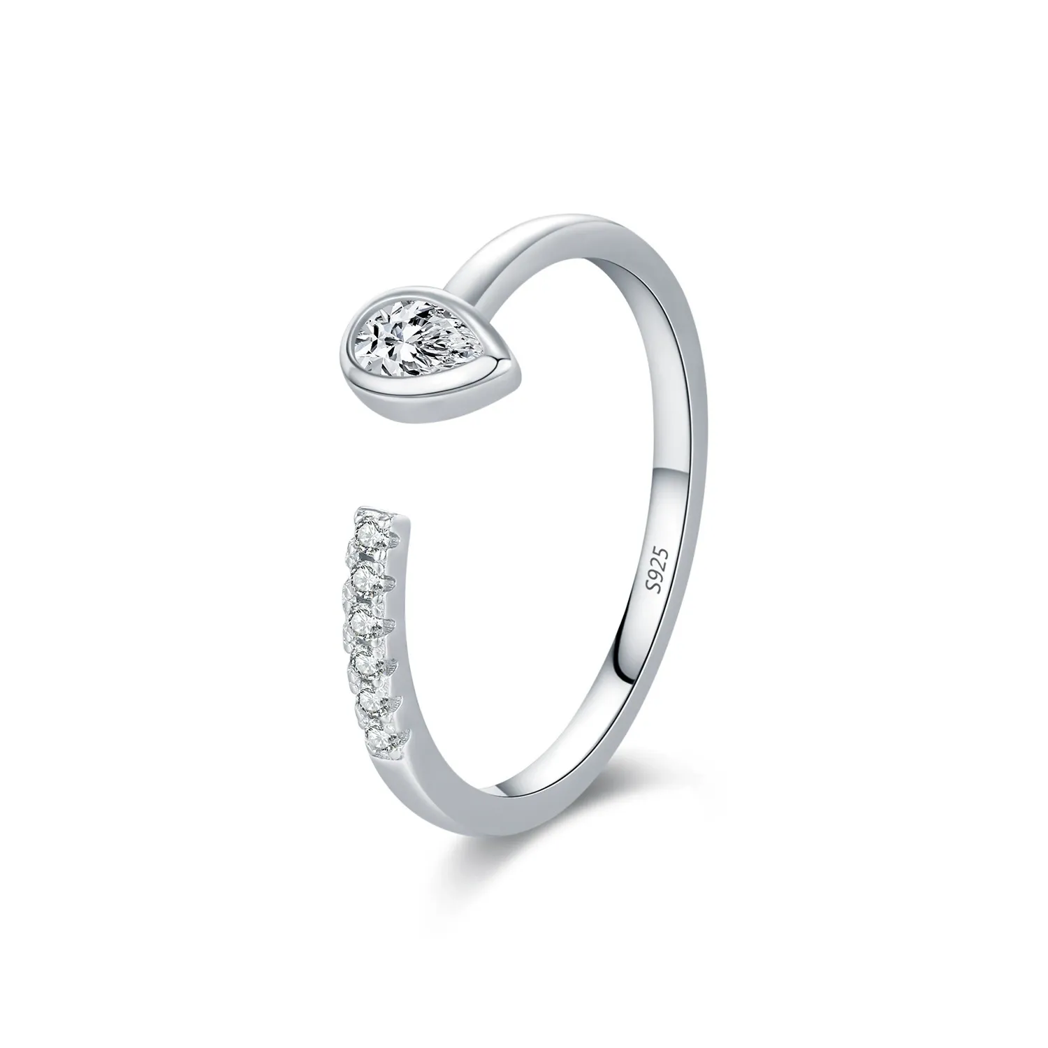 KIVELLUNE Aurelia Teardrop Moissanite Ring product image 4