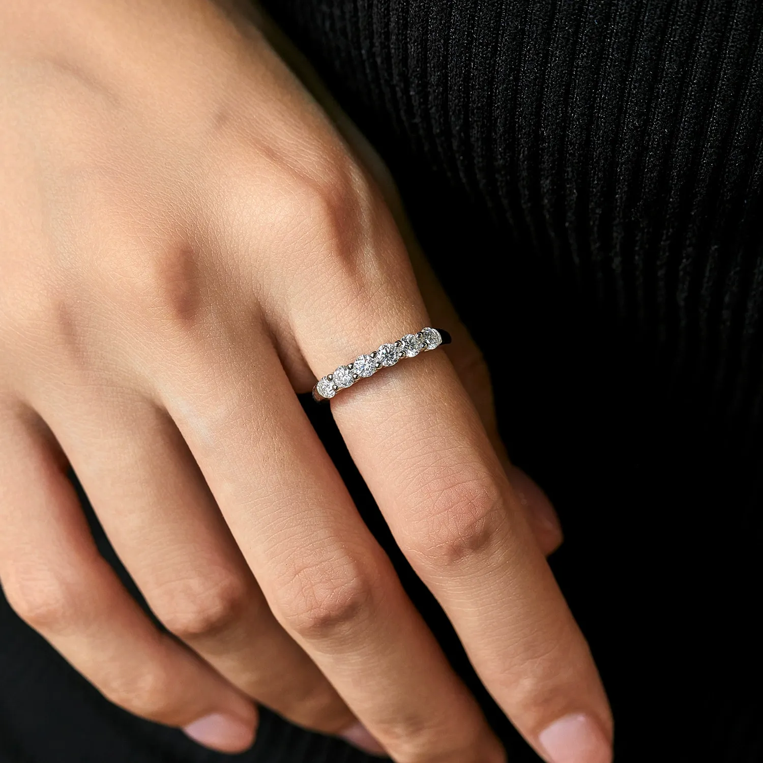 KIVELLUNE Celeste Moissanite Ring product image 2