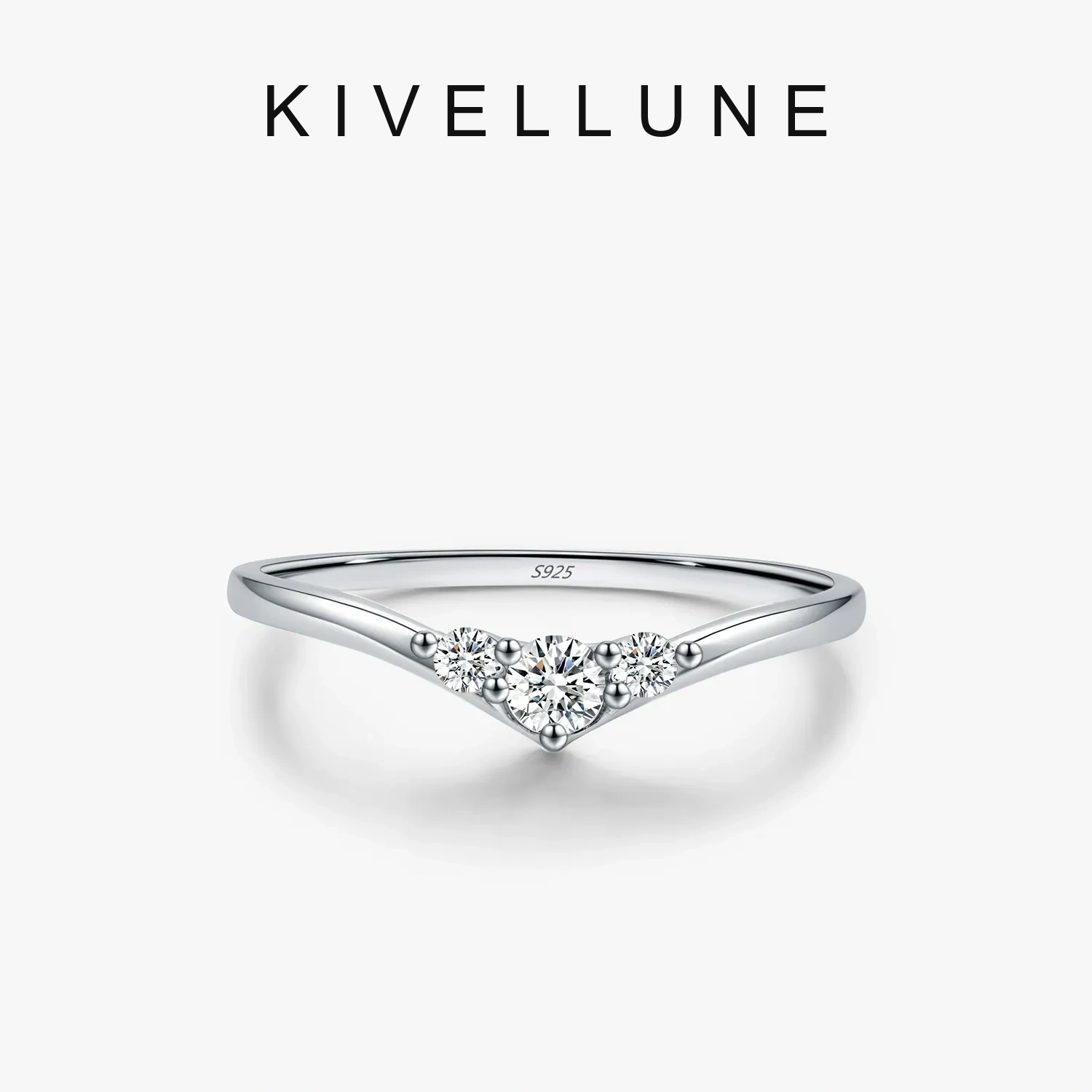 KIVELLUNE Alessia Geometric Moissanite Ring KIVELLUNE cover image