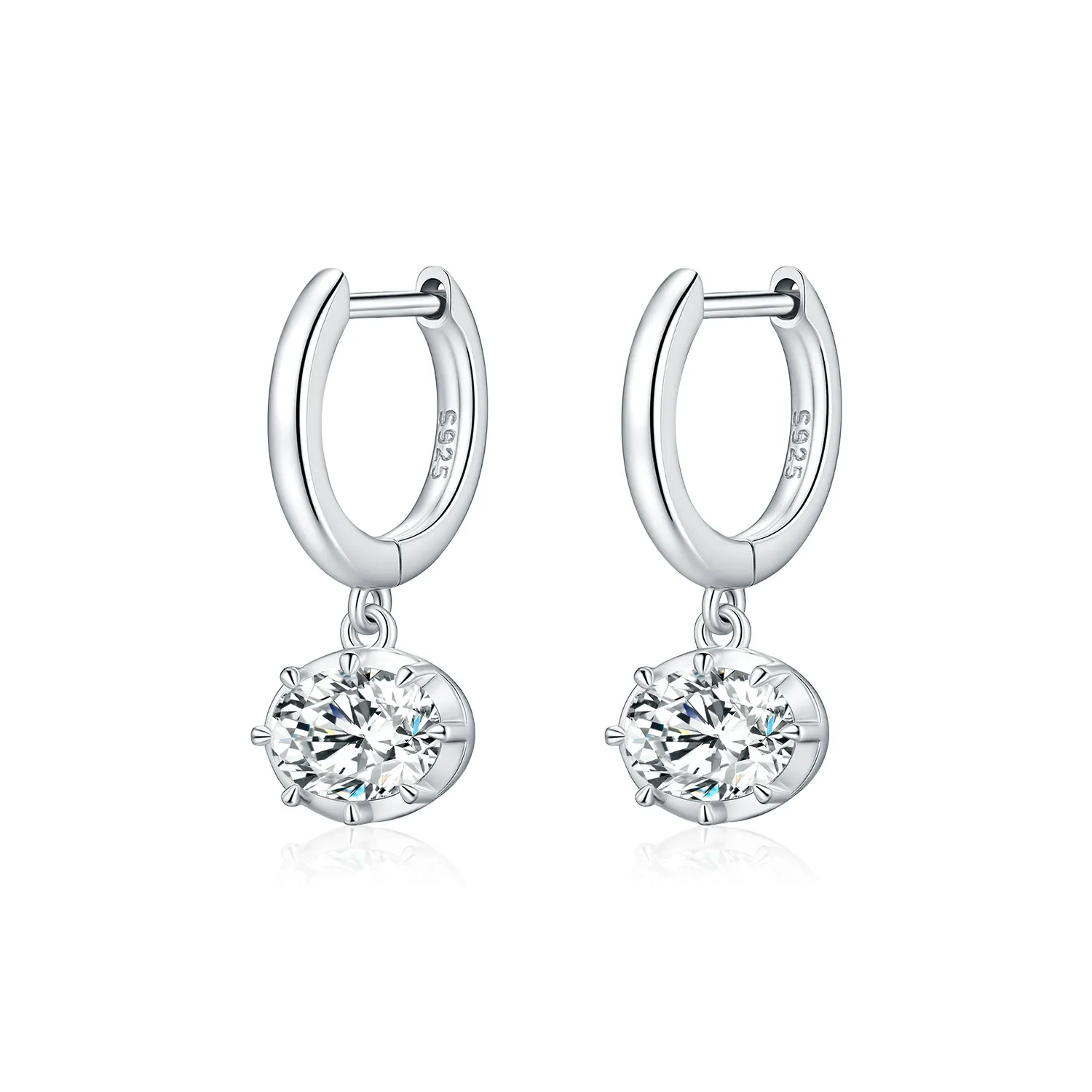KIVELLUNE Aurelia Moissanite Earrings product image 4