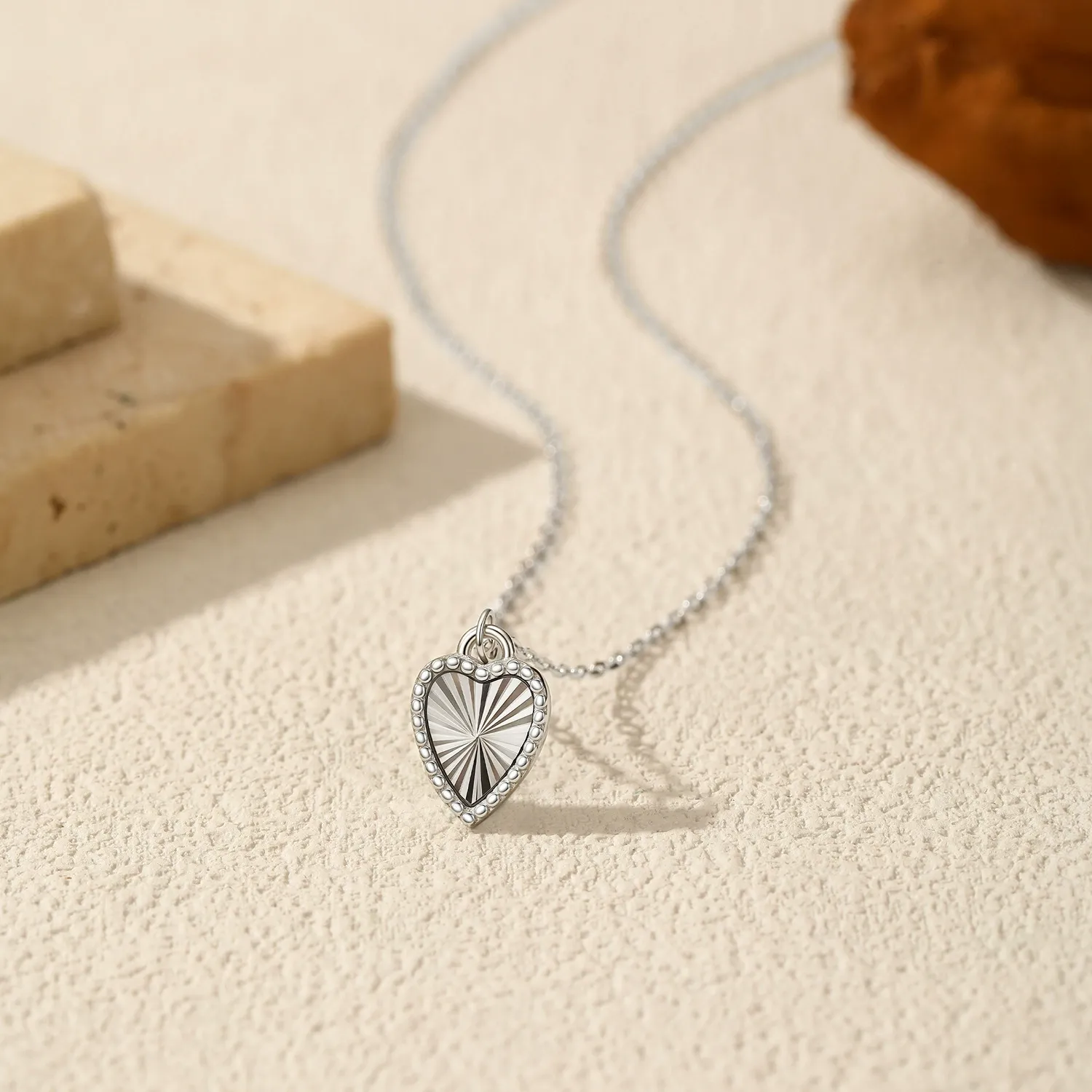 KIVELLUNE Marielle Heart Sterling Silver Necklace product image 4