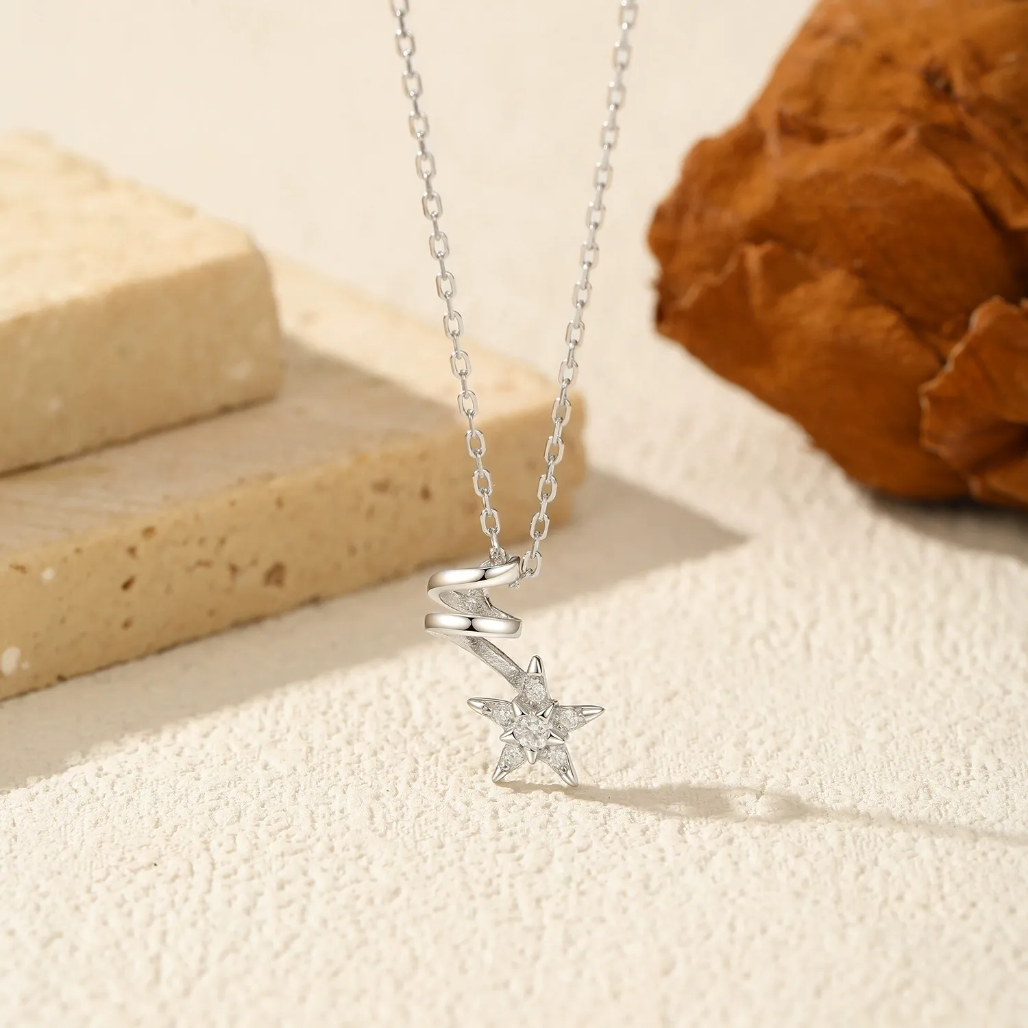 KIVELLUNE Caelia Celestial Star Moissanite Necklace product image 3