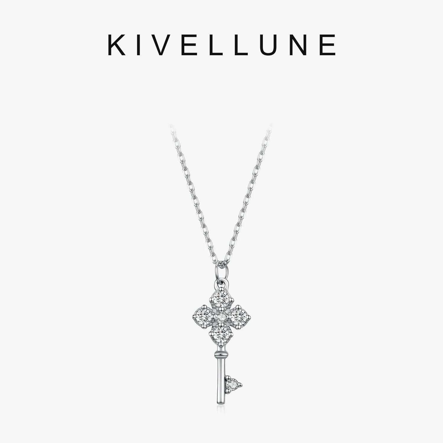 KIVELLUNE Estelle Clover Moissanite Necklace KIVELLUNE cover image