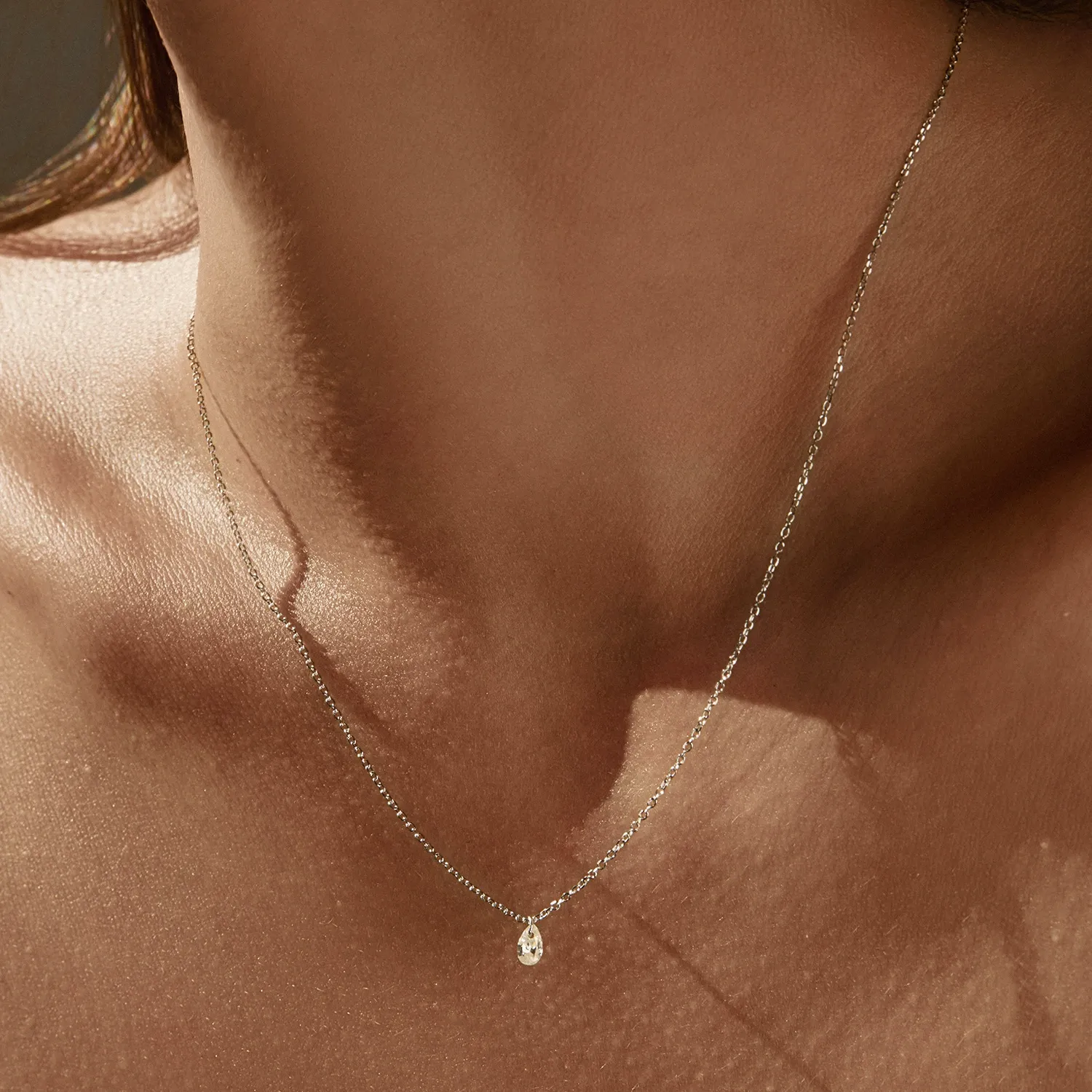 KIVELLUNE Solenne Teardrop Moissanite Necklace product image 2
