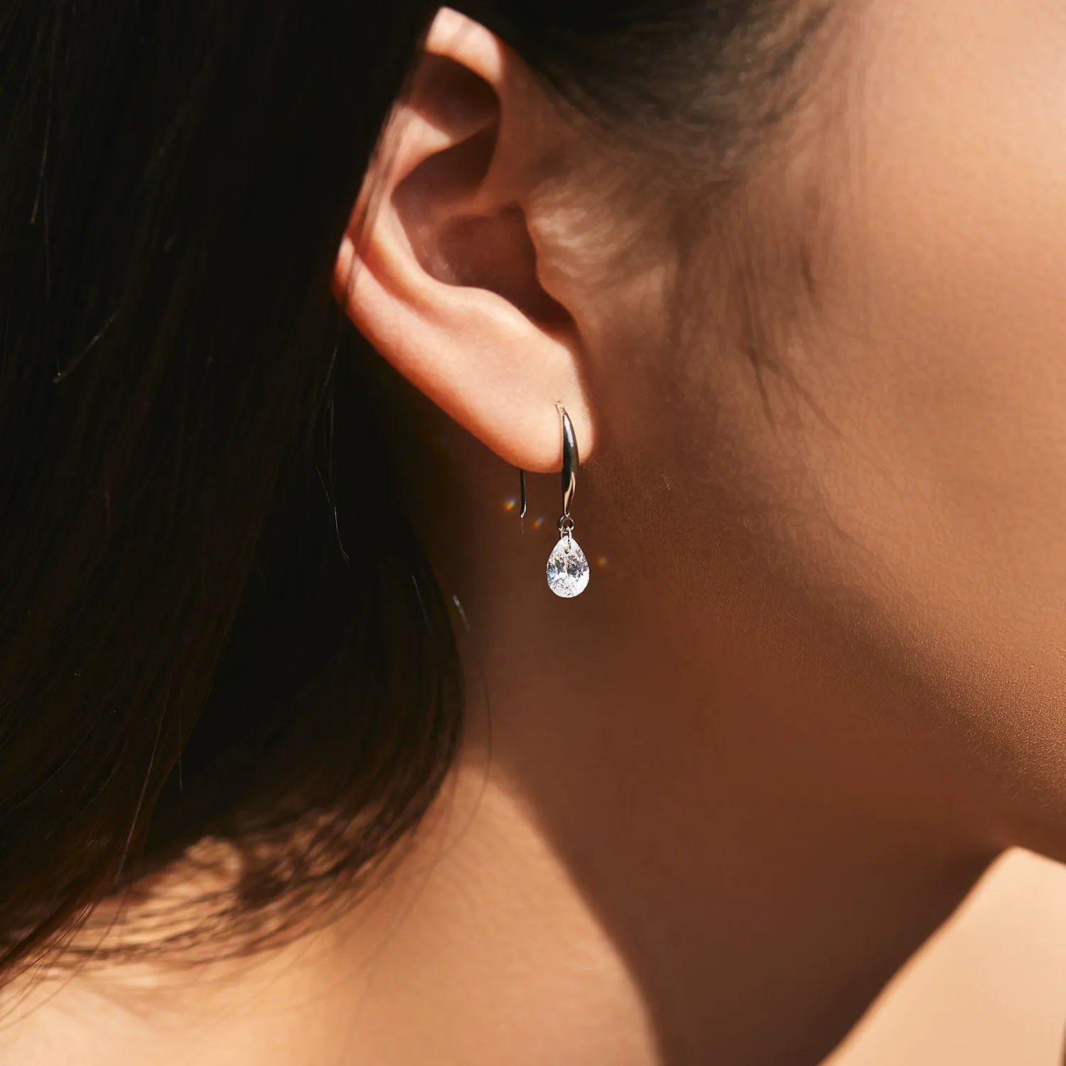 KIVELLUNE Corinne Teardrop Moissanite Earrings product image 2