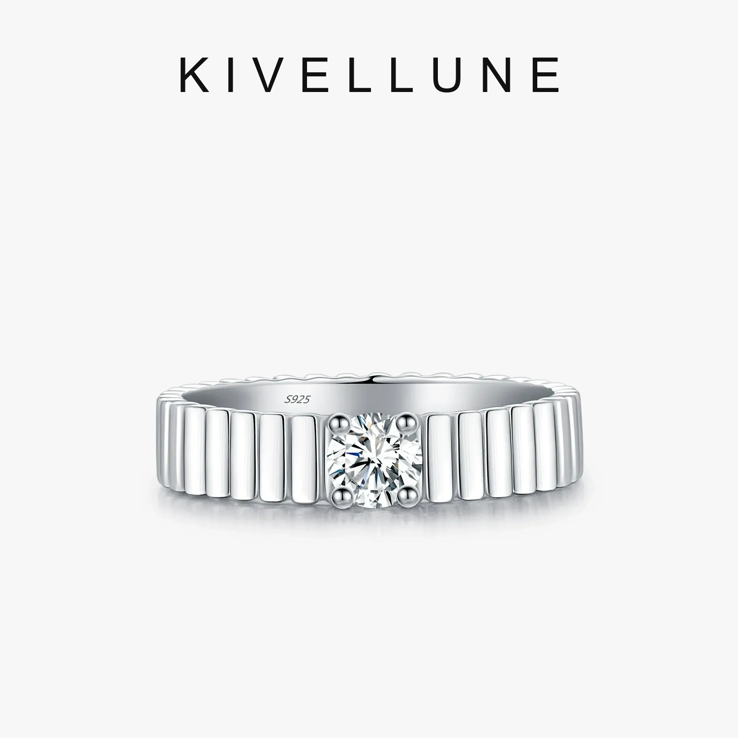 KIVELLUNE Lyra Solar Moissanite Ring KIVELLUNE cover image