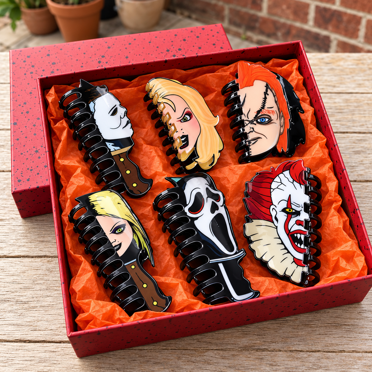 Six horror-inspired claw hair clip styles