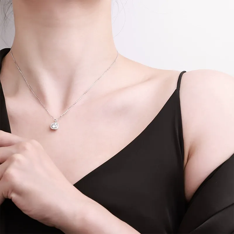 Sculpted Square Moissanite Necklace product image 5