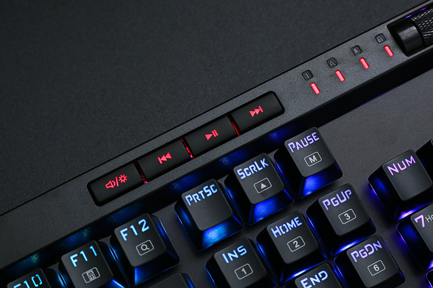 Redragon k580 with Dedicated Media Controls