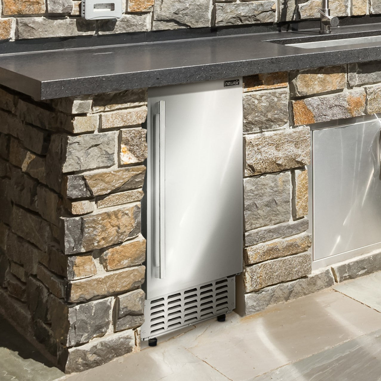 15” Undercounter Nugget Ice Maker, 66 lbs/day - Stainless Steel