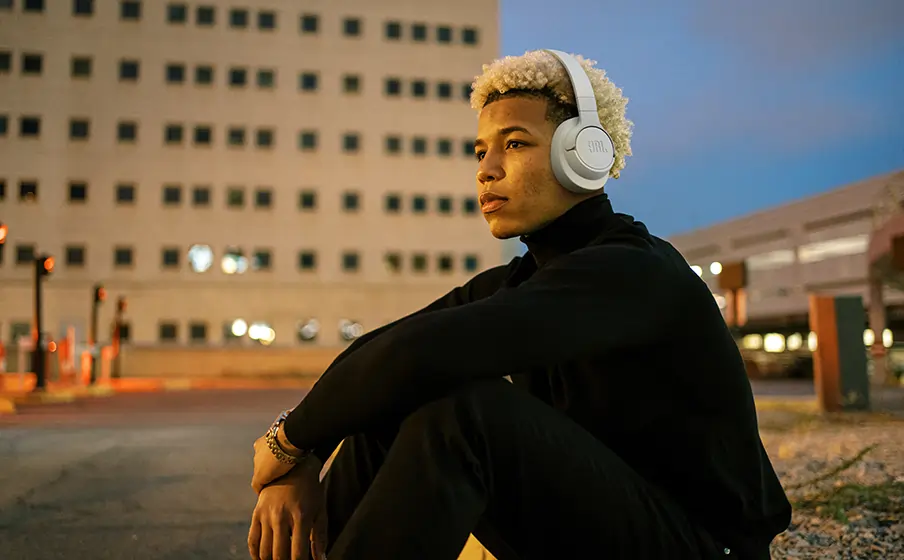 JBL Tune 720BT wireless headphones