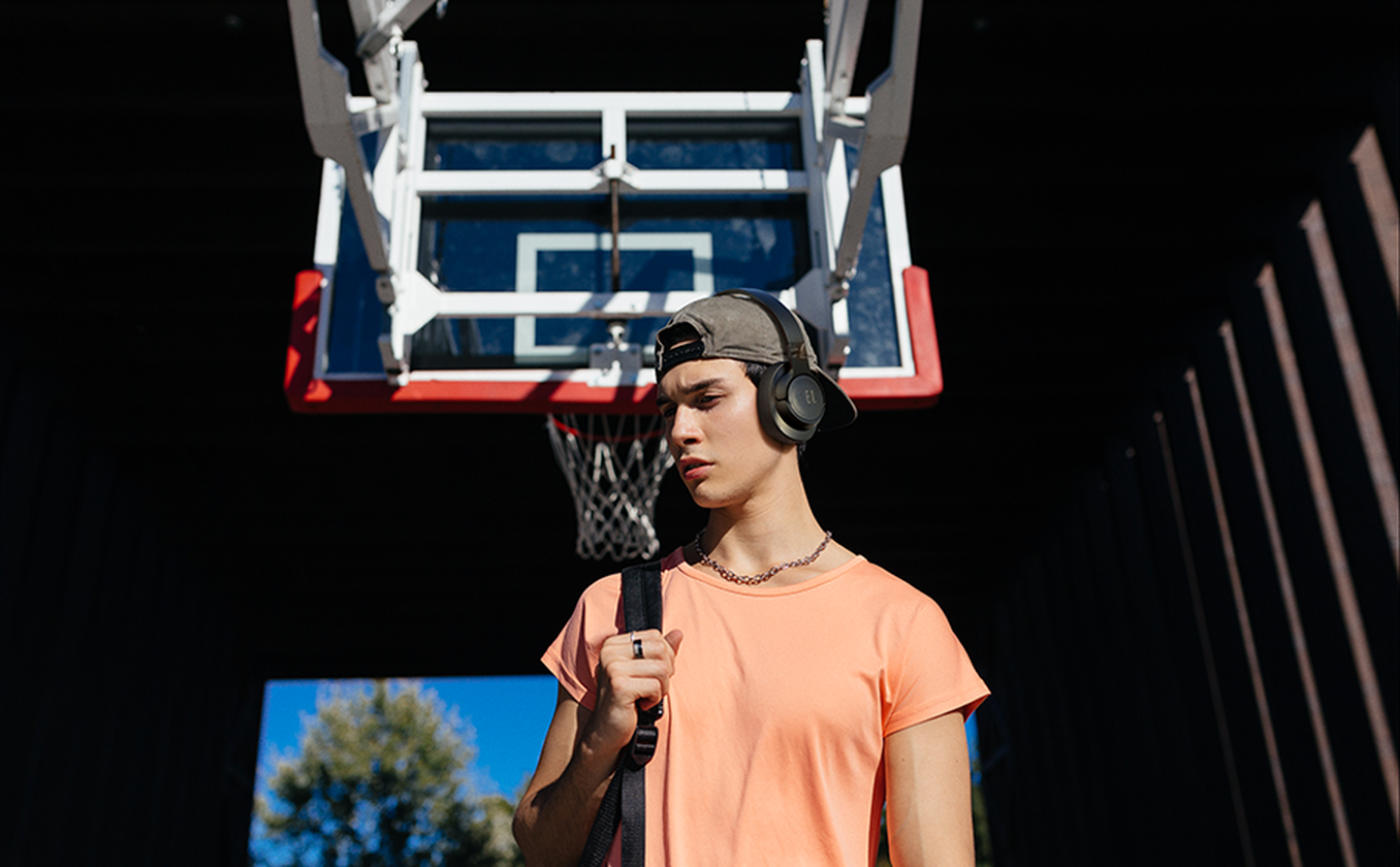 JBL Tune 720BT foldable wireless headphones