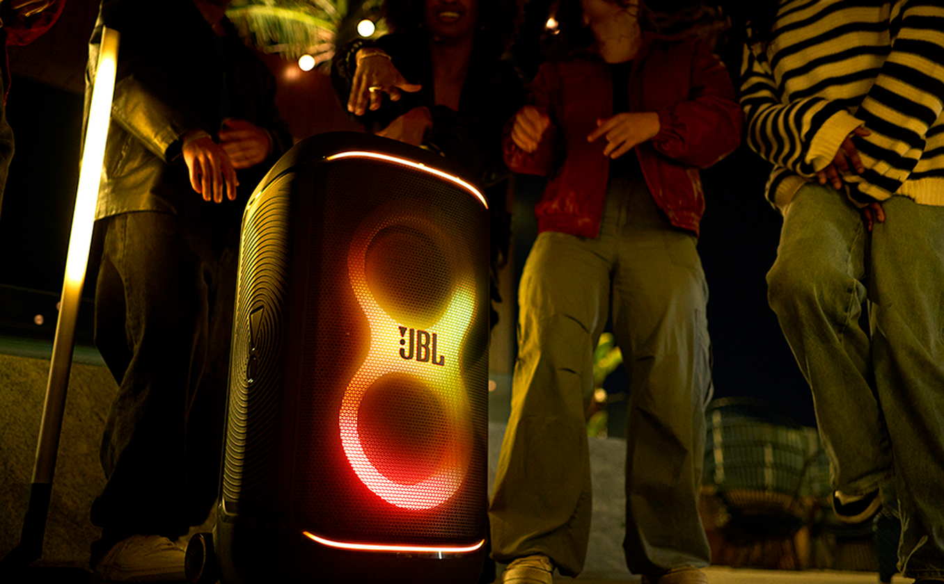 JBL PartyBox 520 AI Sound Boost speaker