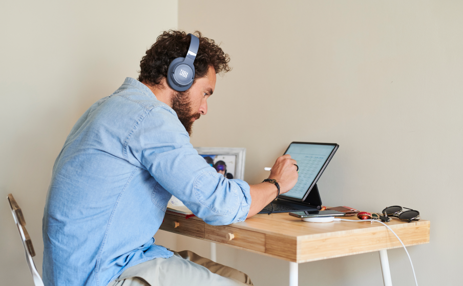JBL Tune 760 NC wireless headphones