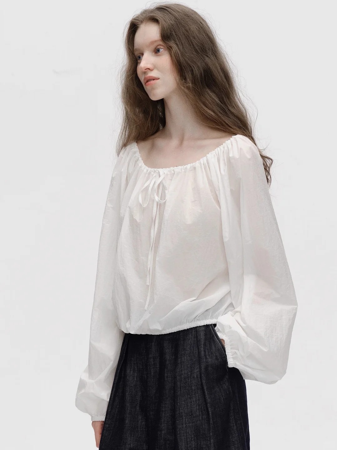 White drawstring collar lantern sleeve casual shirt