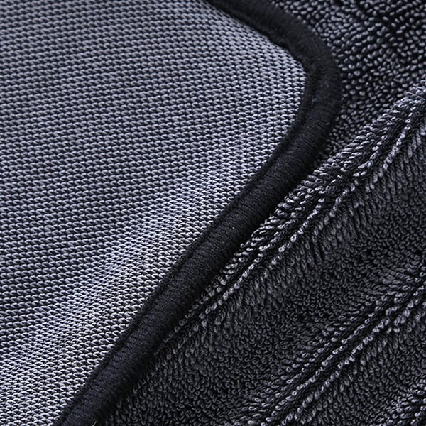 Twisted microfiber towel for car washing and glass cleaning