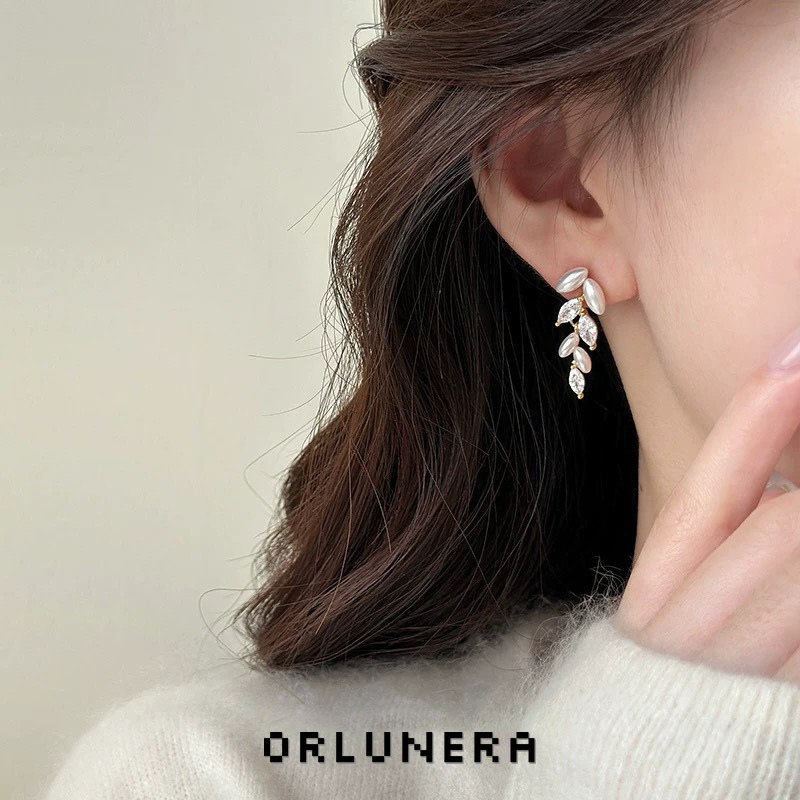 Vesper Wheat Ear Pearl Crystal Clip-On Drop Earrings product image