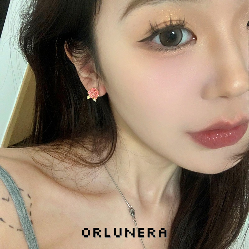 Lumière Floral Clip-On Earrings product image