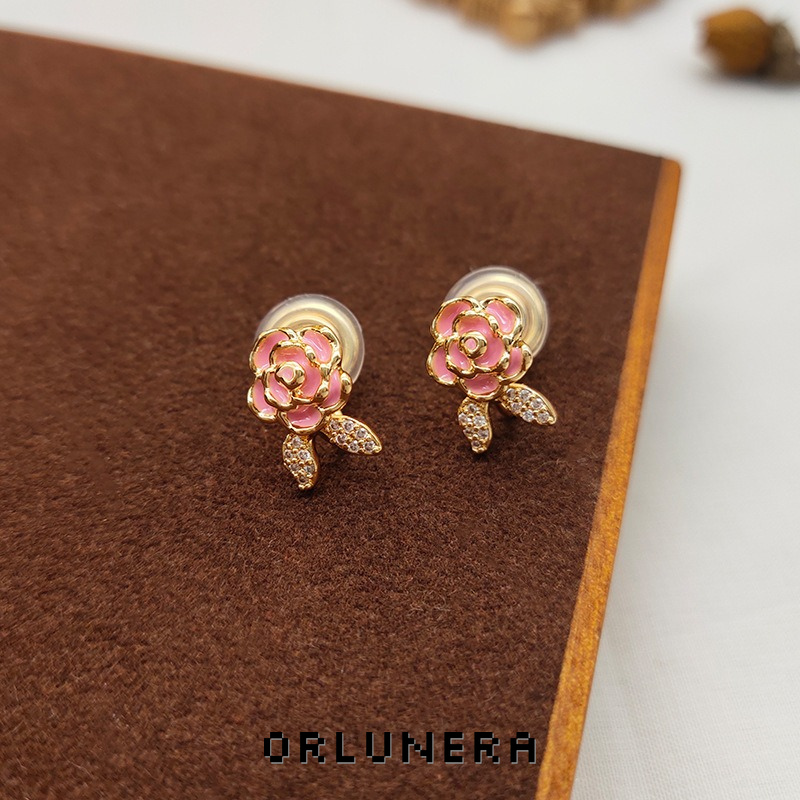 Lumière Floral Clip-On Earrings product image