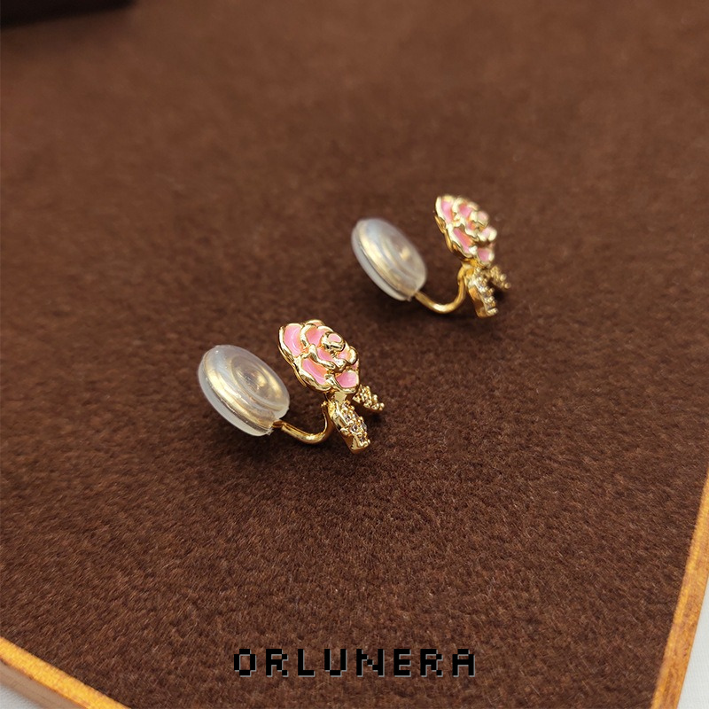 Lumière Floral Clip-On Earrings product image