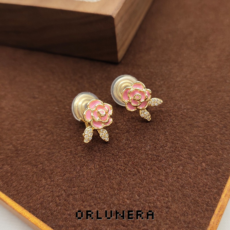 Lumière Floral Clip-On Earrings product image