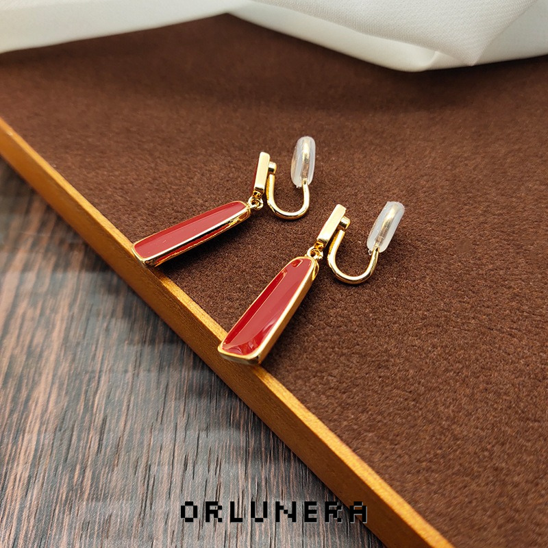 Élan Geometric Clip-On Drop Earrings product image