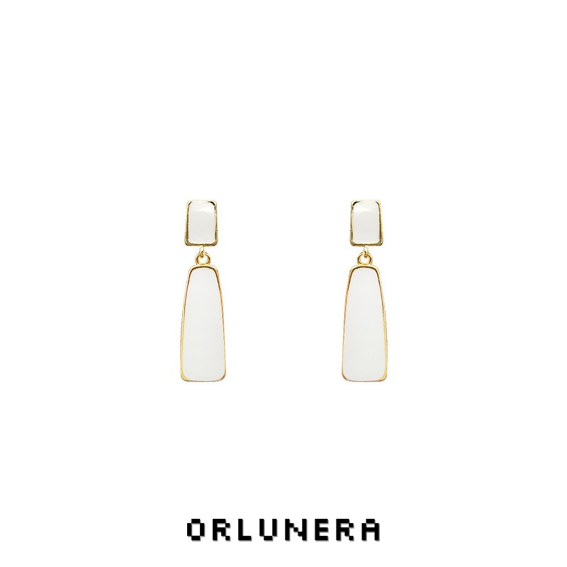 Élan Geometric Clip-On Drop Earrings product image