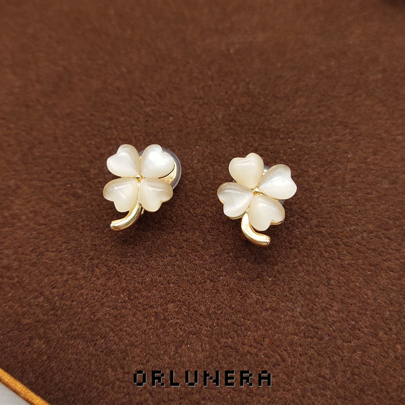 Noelle Clover Cat-Eye Clip-On Earrings product image
