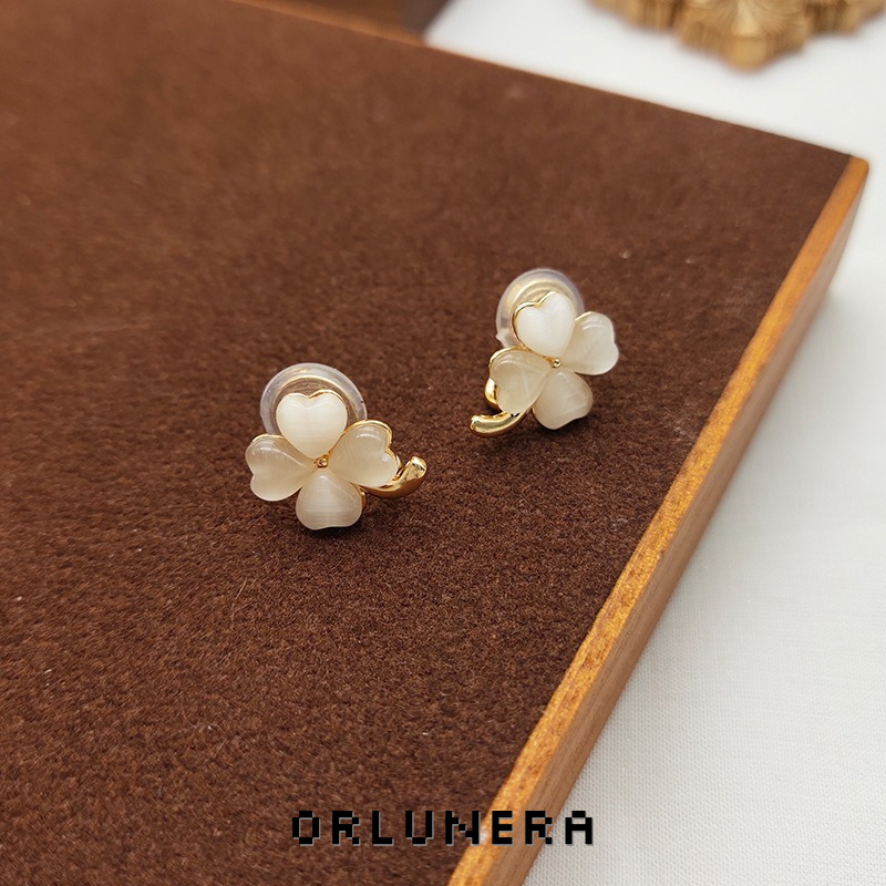 Noelle Clover Cat-Eye Clip-On Earrings product image