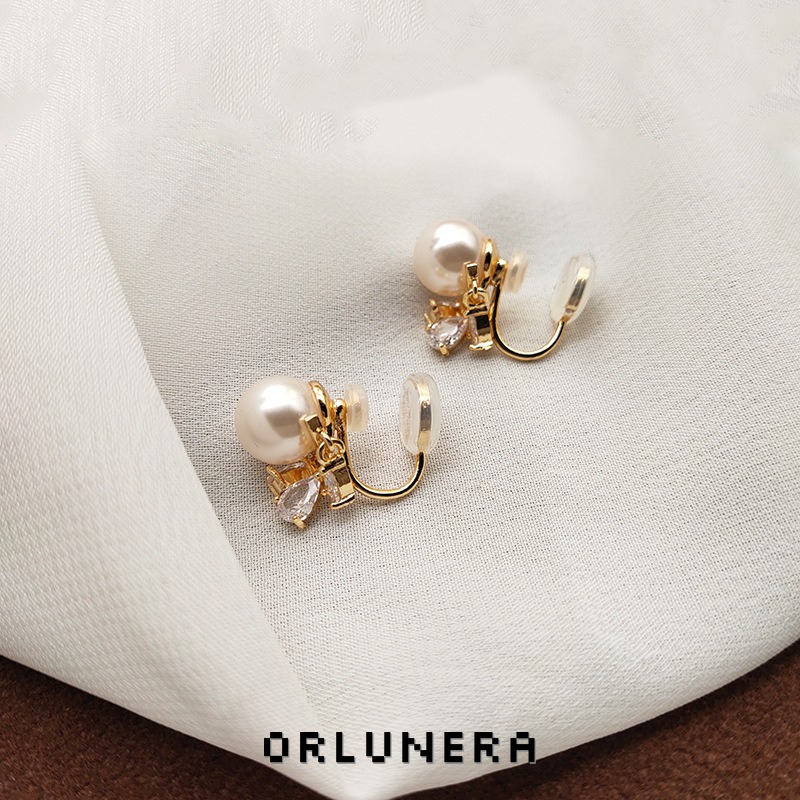 Celeste Teardrop Pearl Clip-On Earrings product image