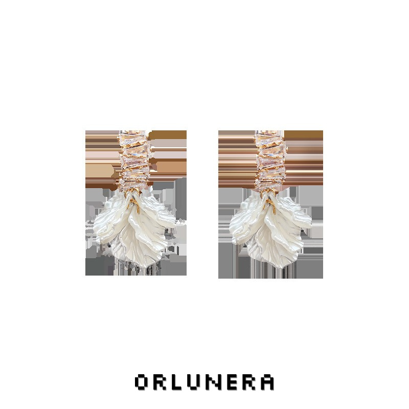 Seren Leaf Clip-On Earrings — Edition 05 product image