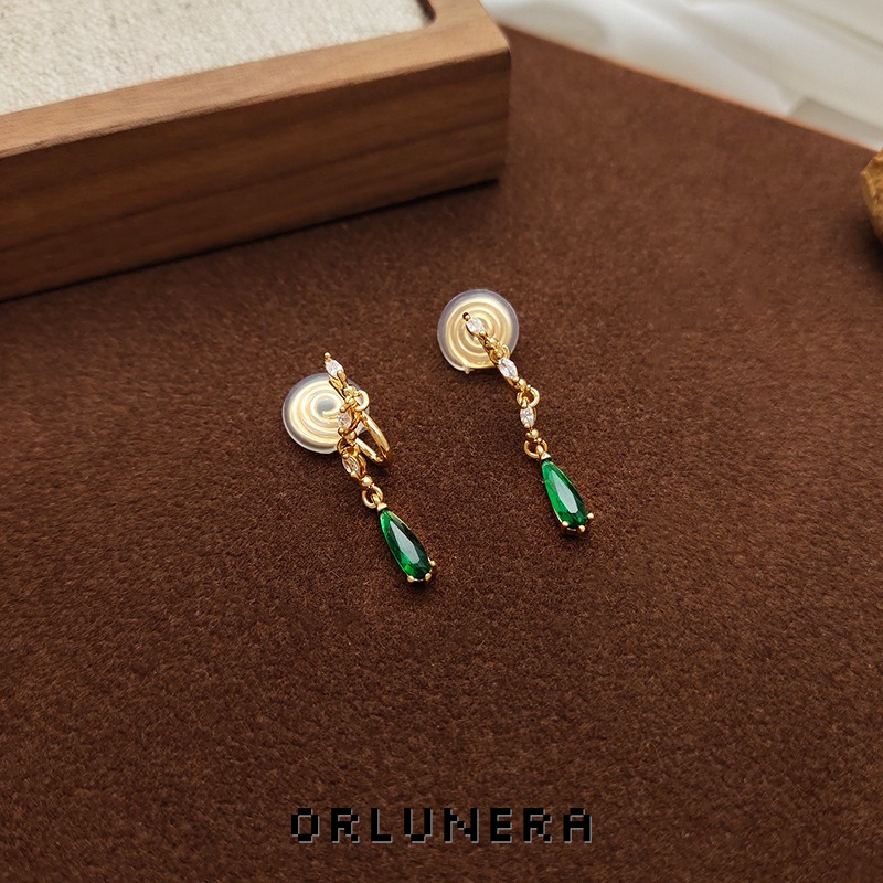 Vesper Sculptural Clip-On Earrings — Edition 71 product image