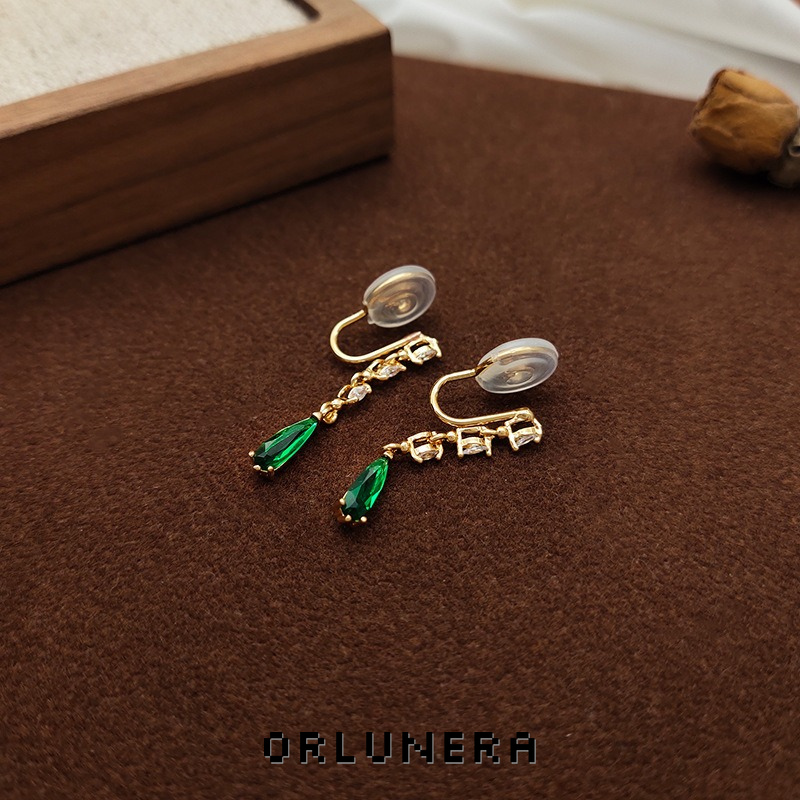 Vesper Sculptural Clip-On Earrings — Edition 71 product image