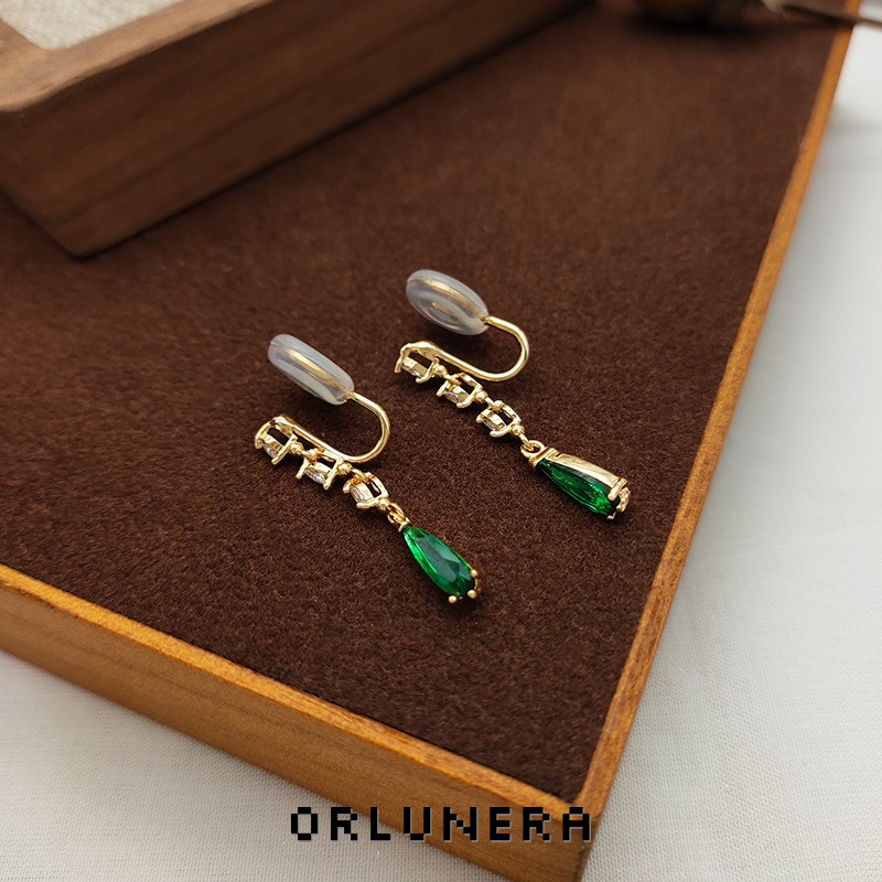 Vesper Sculptural Clip-On Earrings — Edition 71 product image